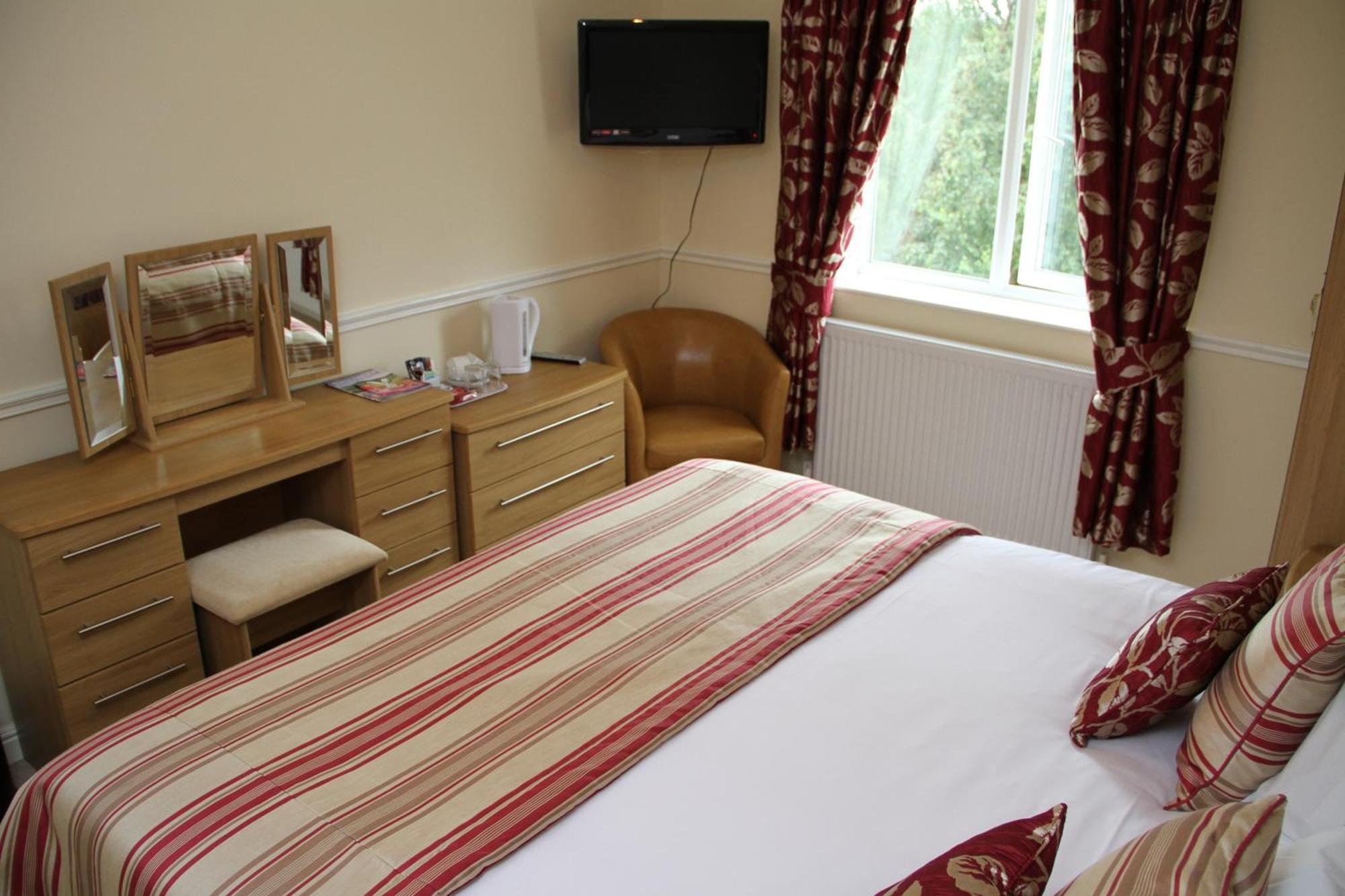 The White Horse Lodge Hotel ثيرسك المظهر الخارجي الصورة
